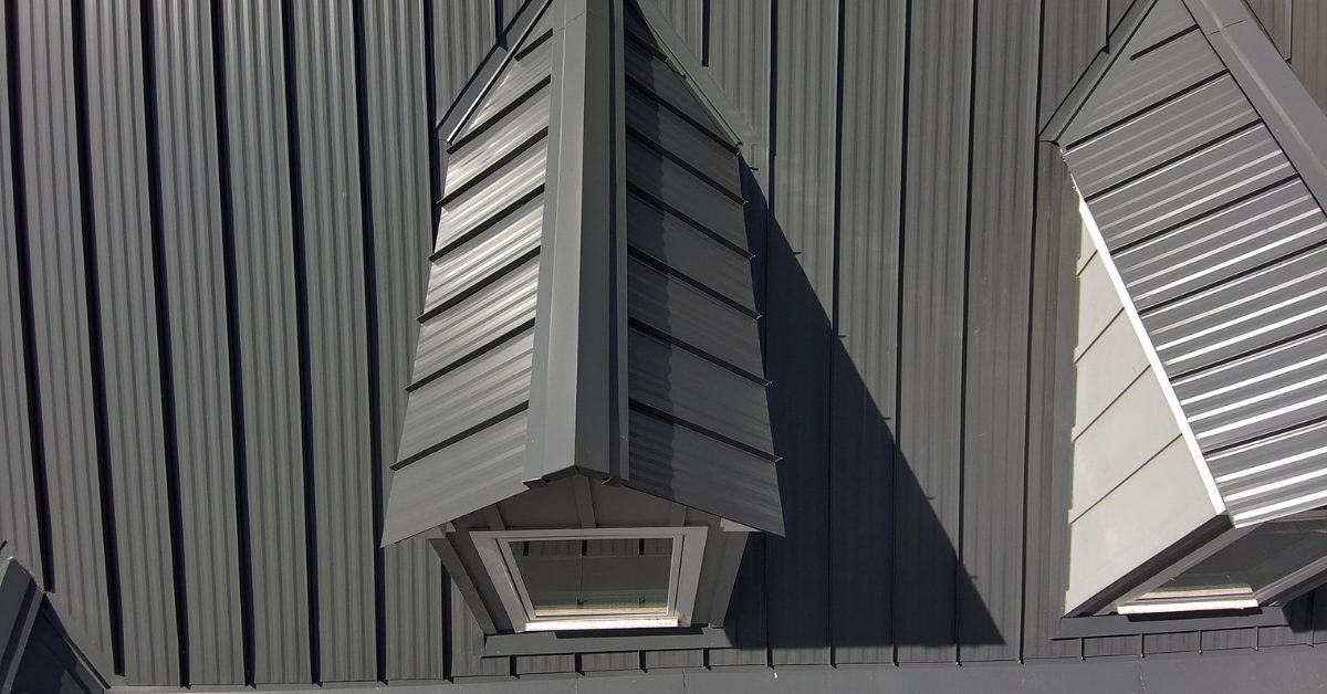 Commercial Roof Pricing in 2026: Cost Per Square Foot by System